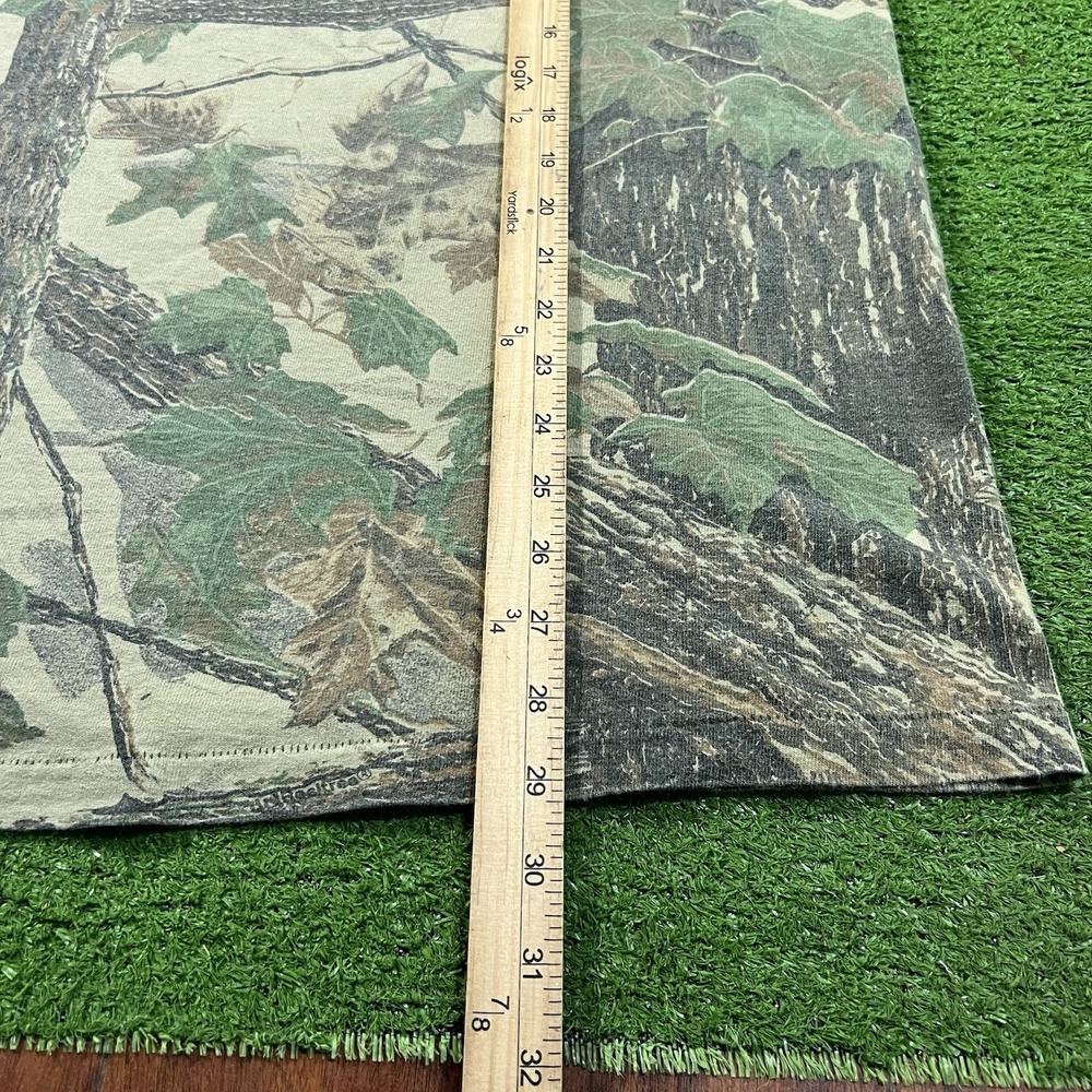 Vintage Single Stitch Hooters Shirt XL Camo 90s USA made "Big Game Hunter" - Picture 6 of 7